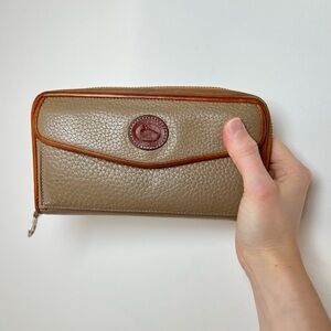 Dooney & Bourke 90s All-Weather Zip Wallet Convertible Crossbody/Belt 🤎🦆